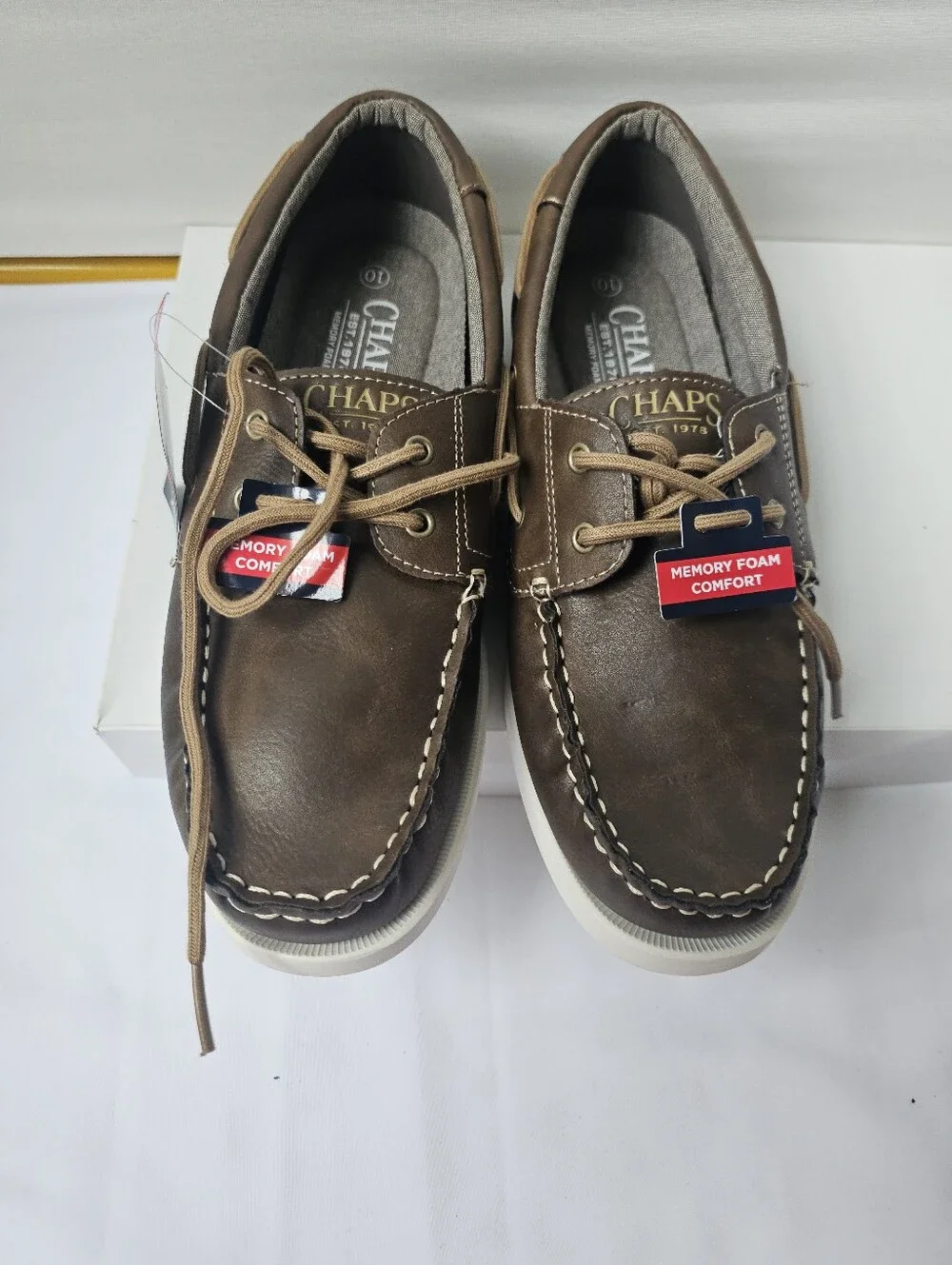 Chaps Benny Men’s Brown Boat Shoes Size 10 NWT Memory Foam)